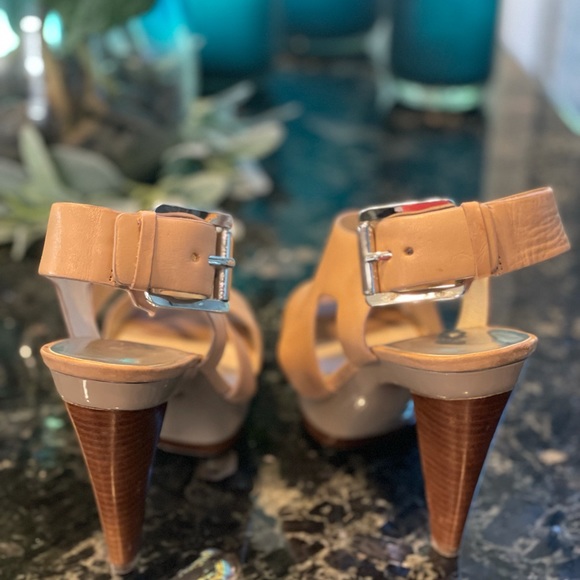 Michael Kors platform heels - Picture 5 of 5